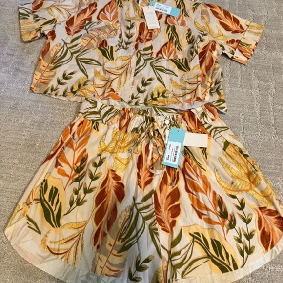 High Waist Orange and Green Tropical Leaf Shorts - Picture 2 of 7